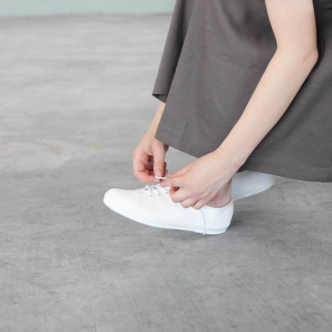 MOONSTARのインスタグラム：「LITE UBAL / WHITE  #moonstarshoes #finevulcanized #liteubal #madeinkurume」