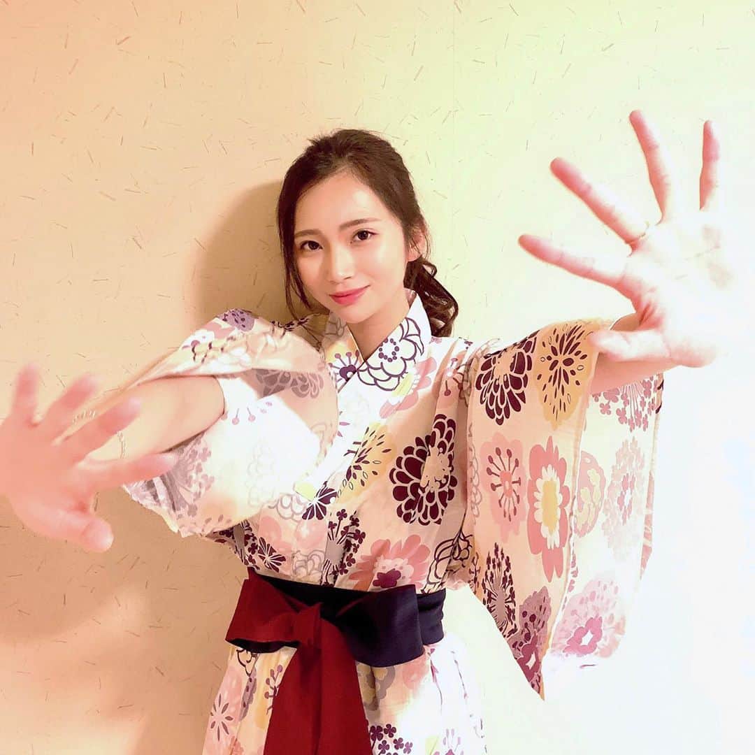 街山みほさんのインスタグラム写真 街山みほinstagram 浴衣を着てテンションmaxの街山さん 街山みほ 浴衣 浴衣ヘアアレンジ 浴衣女子 ポニーテール 温泉旅行 温泉 温泉女子 温泉旅館 旅行 旅 旅行好き女子 インスタグラビア グラビア かわいい