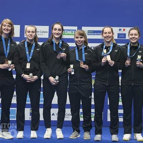 カースティ・ギルモアさんのインスタグラム写真 - (カースティ・ギルモアInstagram)「Tried to get badminton's biggest podium selfie 👀⚡ Mission semi-accomplished 🤷🏼‍♀️ Congrats to all the gals (and the couple of guys) in this picture! It's been a flippin fun week! 😁💥💃🏼⚡🔥✌🏼🥳 @badminton_europe @@badmintonscot • • • • • #badminton #badmintonplayer #european #europe #france #scotland #germany #denmark #ladies #fun #teamworkmakesthedreamwork #teamwork #lievin2020 #gold #silver #bronze」2月17日 4時53分 - kirstygilmourr