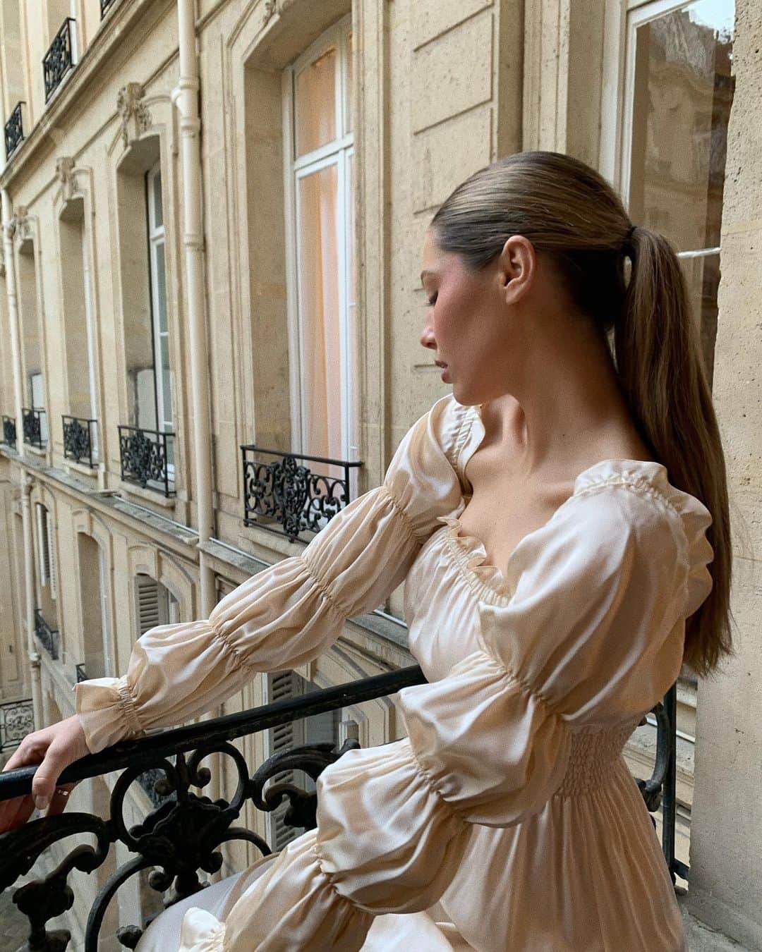 Mathilde Goehlerのインスタグラム：「Reklame.. Missing this」