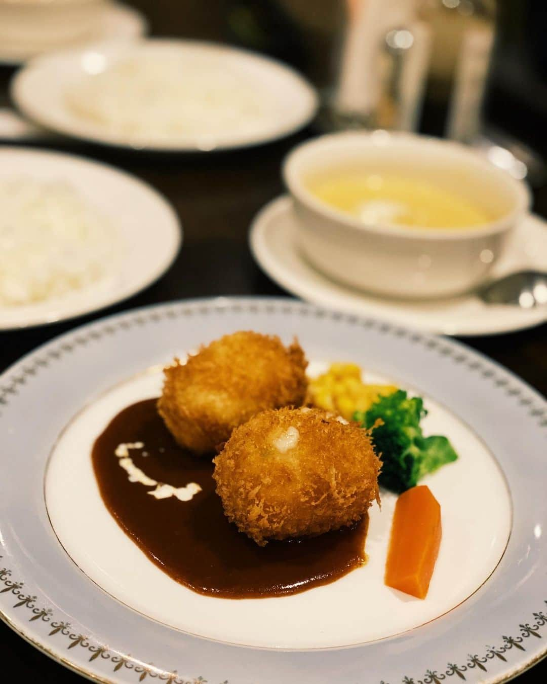 Risako Yamamotoさんのインスタグラム写真 - (Risako YamamotoInstagram)「京都での晩ご飯🍽 コスパが抜群と教えてもらった洋食屋さんへ♥︎ ・ 17時半openですぐに満席に🔥 私はクリームコロッケをチョイス(◜◡◝ ) ・ #京都 #Kyoto #キッチンぽっと #洋食屋さん #京都グルメ #キッチンポット」2月16日 20時12分 - risako_yamamoto