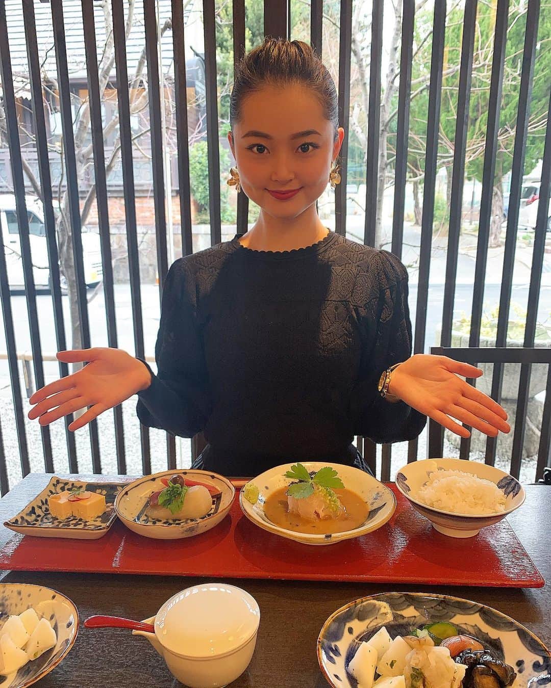 牧野美来のグルメインスタ