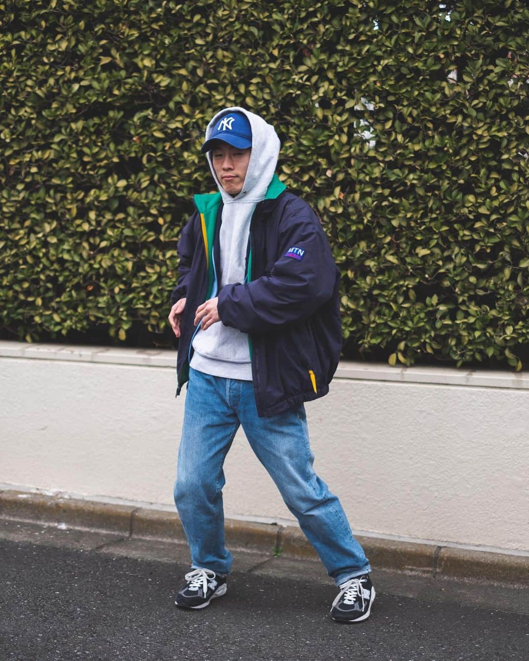 yukiのインスタグラム：「ㅤㅤㅤㅤㅤㅤㅤㅤㅤㅤㅤㅤㅤ いい感じっすね リバースウィーブのパーカーとoldのgapは90's」