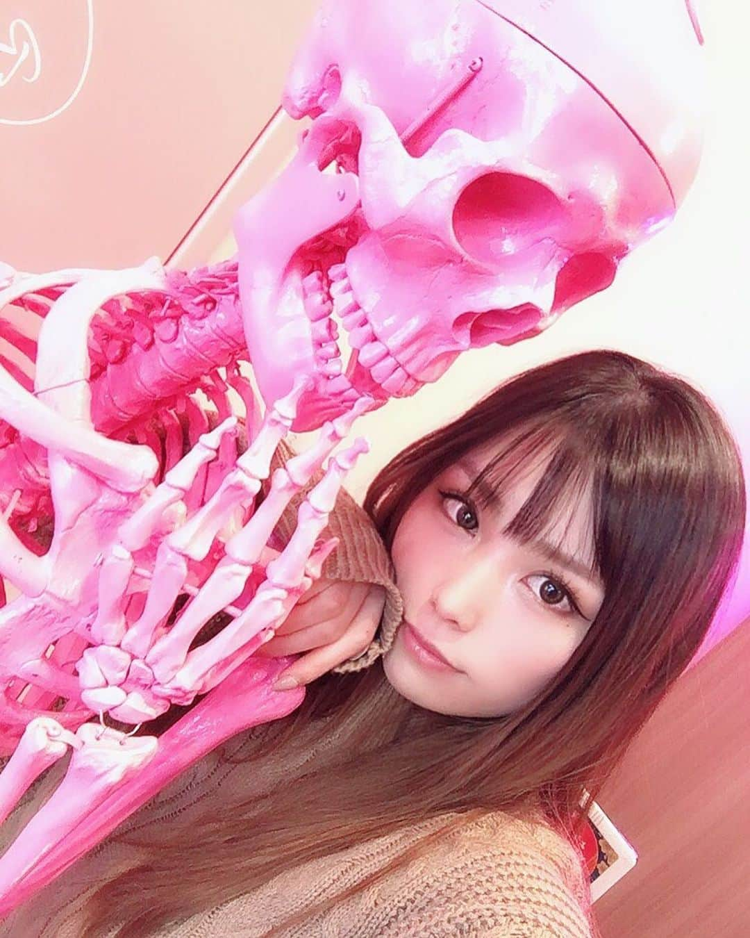 美女美容事情さんのインスタグラム写真 - (美女美容事情Instagram)「《🎉㊗️当選発表㊗️🎉Speed小顔×ビジョビフォトキャンペーン📷✨💕その③》⠀﻿⠀ *⠀﻿⠀ 兼ねてより募集をしておりました「Speed小顔」< @speedkogao >×ビジョビフォトキャンペーン📷✨💕についての当選者が決定致しました‼️🏆🏅🎊﻿⠀ たくさんのご応募ありがとうございました😊💕﻿⠀ *⠀⠀⠀⠀⠀⠀⠀﻿⠀ いいねやコメント、フォローして応援してね❤︎🥰🎶⁣⠀﻿⠀ *⠀⠀⠀⠀⠀⠀⠀﻿⠀ 最後3人目の当選者は❤︎⠀﻿⠀ ✨㊗️ こももさん< @komomo0111 >㊗️✨﻿⠀ *⠀﻿⠀ こももさん< @komomo0111 >には実際に渋谷店にてプラチナ小顔のプランを受けて頂きました🎉﻿⠀ ご当選おめでとうございます‼️🎊✨﻿⠀ *⠀﻿⠀ 「Speed小顔」は、日本美容整骨学院がプロデュースする小顔専門店❣️💀❣️⠀﻿⠀ 業界初の”痛くない”骨格矯正術美容整骨の技術を用いて、お顔の歪みを矯正することで、お顔のむくみやたるみにアプローチしていきます☺️💖﻿⠀ 一流の技術を持ったスタッフがお顔診断を行い、お客さま一人ひとりのお顔の状態を的確に分析し、見極め、スッキリとした小顔に導いてくれるそうです💕⠀﻿⠀ 現在全国に30店舗あり、今後も展開の予定です😄⠀﻿⠀ 2月22日(土)には表参道店もオープンされるそうですよ‼️﻿⠀ *⠀⠀﻿⠀ また、Speed小顔さん< @speedkogao >とこももさん< @komomo0111 > それぞれのアカウントには他にも素晴らしい投稿が沢山ありますので是非覗いてみてくださいね💁‍♀️💙⠀﻿⠀ *⠀⠀﻿⠀ 素敵な投稿ありがとうございました☺️📸✨⠀⠀⠀⠀⠀⠀⠀⠀﻿⠀ △▼△▼△▼△▼△▼△▼△▼△▼△▼⠀⠀⠀⠀⠀⠀⠀⠀⠀⠀⠀⠀⠀⠀⠀⠀⠀⠀⠀﻿⠀ ❤🧡💛「美女美容事情」💚💙💜⠀⠀⠀⠀﻿⠀ 👇掲載ご希望の方は👇⠀⠀⠀⠀⠀⠀⠀⠀⠀⠀⠀⠀⠀﻿⠀ @b_b_j.jタグ付けと🖤 # ビジョビ⠀🖤⠀﻿⠀ をタグ付けお願いします✨⠀⠀⠀⠀⠀⠀⠀⠀⠀⠀⠀⠀⠀⠀⠀⠀﻿⠀ ――――――――――――――――⠀⠀⠀⠀⠀⠀⠀⠀⠀⠀⠀⠀⠀⠀⠀⠀⠀⠀⠀⠀⠀⠀⠀﻿⠀ ～姉妹アカウントのご紹介～⠀⠀⠀⠀⠀⠀⠀⠀⠀⠀⠀⠀⠀⠀⠀⠀⠀⠀⠀⠀⠀⠀⠀⠀⠀⠀⠀﻿⠀ ◇美容情報を紹介している«美女美容事情～Beauty～»⠀⠀⠀⠀⠀﻿⠀ ( @b_b_j.j_b )⠀⠀⠀⠀⠀⠀⠀⠀⠀⠀⠀⠀⠀⠀⠀⠀⠀⠀⠀⠀⠀⠀⠀⠀⠀⠀⠀﻿⠀ ◇美しい旅スポット紹介をしている«美 spot»⠀⠀⠀﻿⠀ ( @b__spo )⠀⠀﻿⠀ ⠀﻿⠀ よかったらこちらも覗いてみてくださいね✨⠀﻿⠀ ――――――――――――――――⠀⠀⠀﻿⠀ #スピード小顔美女　﻿⠀ #ビジョビ ﻿⠀ #Speed小顔 #スピード小顔 ﻿⠀ #痛くない小顔矯正 #小顔矯正 ﻿⠀ #美容整骨 ﻿⠀ #新店舗オープン #原宿 ﻿⠀ #表参道 #原宿表参道店 ﻿⠀ #原宿表参道店オープン」2月16日 21時59分 - b_b_j.j