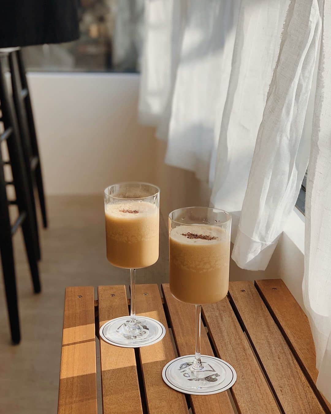 小川陽香のインスタグラム：「☕️ ㅤ モカシェイク、美味でした🥺🤎 ㅤ すごい時間差だけど。。笑 この辺りも気になるカフェ多い♡ ㅤ #cafe #moca #dayoff #カフェ #カフェ巡り #代々木上原カフェ #代々木上原」