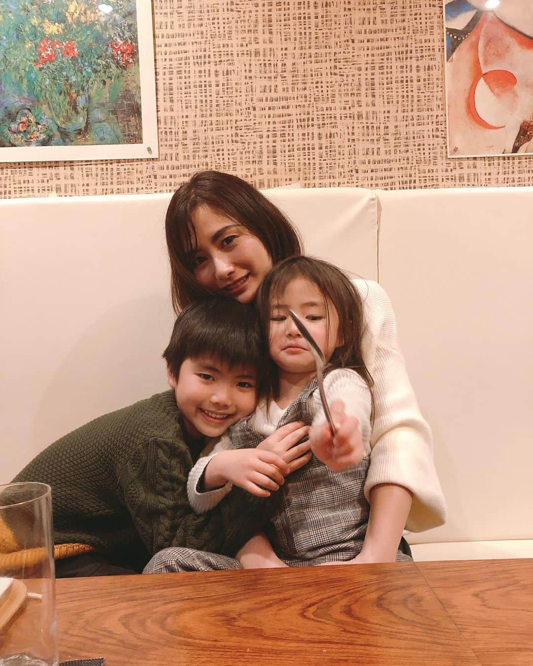 大西宏明さんのインスタグラム写真 - (大西宏明Instagram)「日付変わって2020年2月17日✨✨ 奥様の誕生日です🎂🎉🎊 いつもの大好きなお店でお祝い🥂  尚美さん✨おめでとう^_^  #2月17日 #奥様 #お誕生日 #大好きなお店 #genji さん #お誕生日会  #ハッピーバースデー  #myfamily #happybirthday #mywife #goodtimes #happytime #smile #ほなっ！！」2月17日 0時32分 - ohnishi_hiroaki_0428