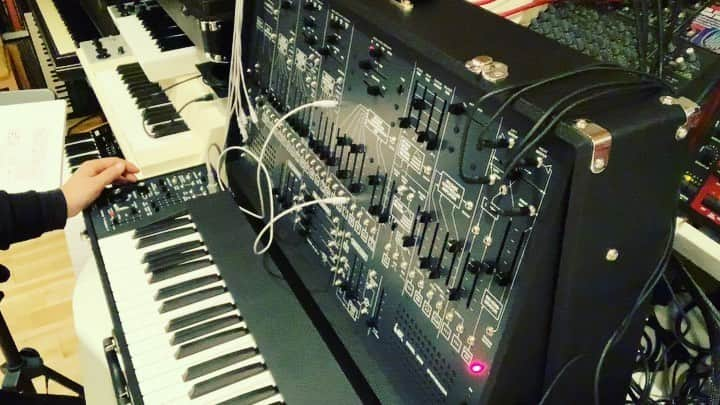 島田昌典のインスタグラム：「#arp2600  #jeffbeck #janhammer #starcycle #korg #synth #一日一音色 #greatstudio」