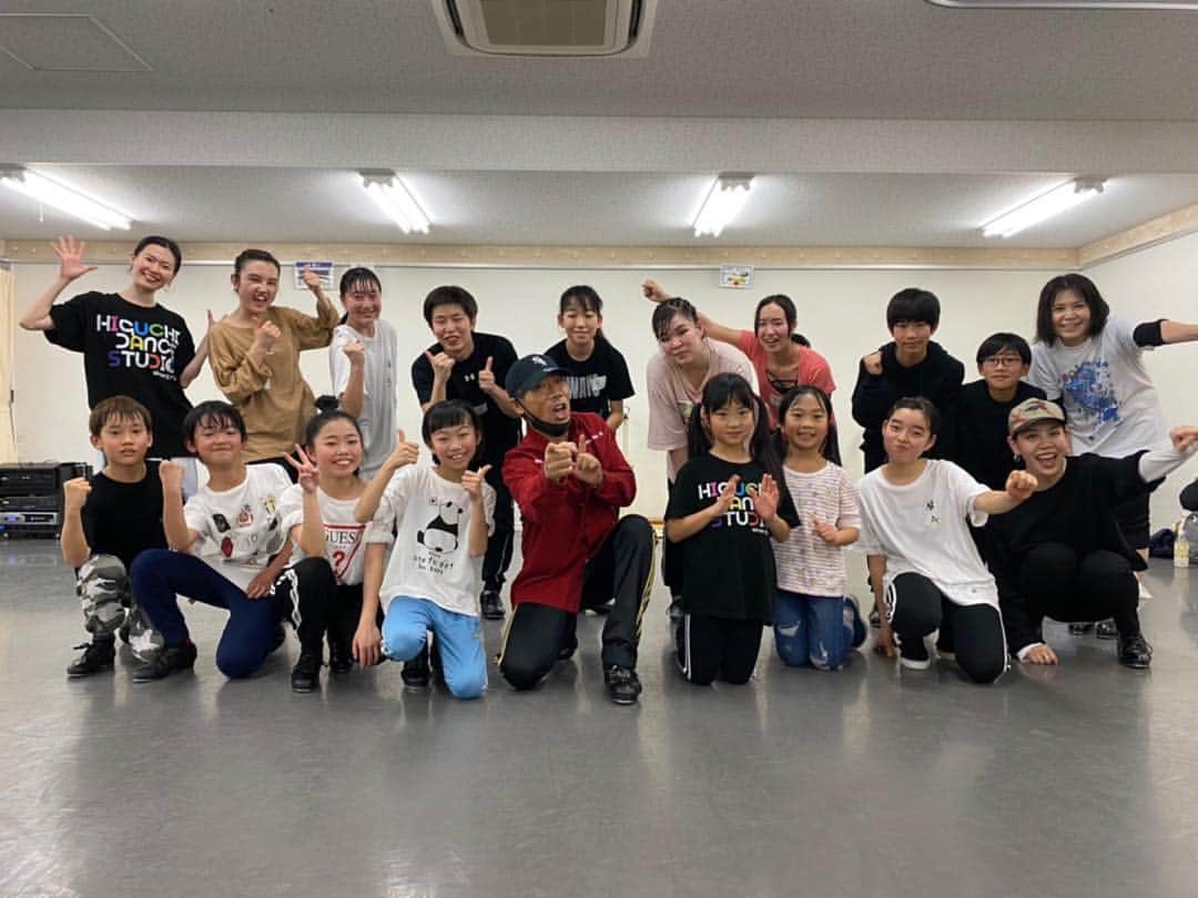 火口秀幸のインスタグラム：「‪#finallegend‬ ‪#ワークショップ　#オーディション‬ ‪始まっております‬ ‪皆様の御参加に　#感謝‬ ‪#ありがとう #吉本坂46‬ ‪#RED #不能ではいられない‬ ‪#HIDEBOH #NON #YUKO‬ ‪#HiguchiDanceStudio‬」