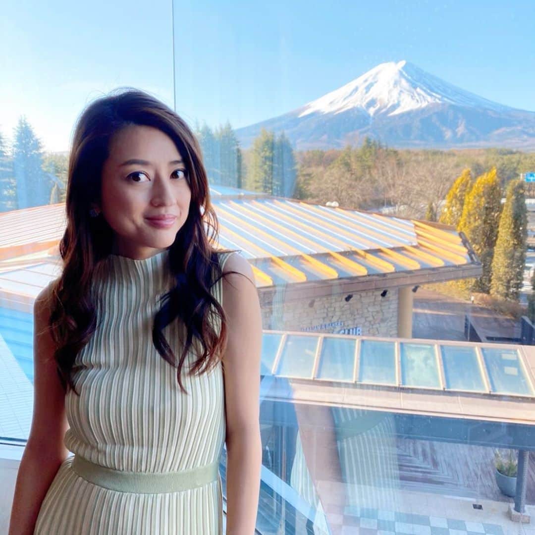 小沢真珠さんのインスタグラム写真 - (小沢真珠Instagram)「今日は早朝からロケでした。富士山がキレイでした♪  #ロケ #バラエティー  #ワンピース #私服 #frayid  #詳細はまたお知らせします」2月17日 13時29分 - maju_ozawa