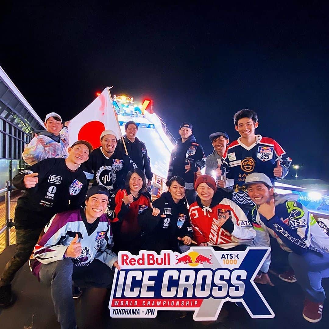 佐藤つば冴さんのインスタグラム写真 - (佐藤つば冴Instagram)「Team Japan🇯🇵 . . 本当に最高のチームです。 ありがとうございました！！🔥 . Thank you so much all staff and riders!!🙇‍♀️ It was a great course. I had a lot of fun...🥺🌈 . #redbull #icecross #yokohama」2月17日 13時48分 - korochan25