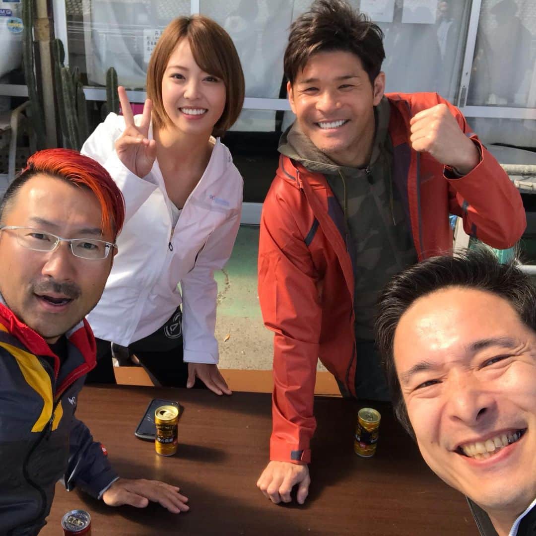 井手大介のインスタグラム：「ずっと会いたかったおもしろメンバーと座談会。釣りの話が止まらない。コロンビアのWeb記事になります。乞うご期待。#columbiasportswear #コロンビア　吉野七宝実ちゃん、照英さん、秦拓馬さん、みんなで釣りに行きたい！」