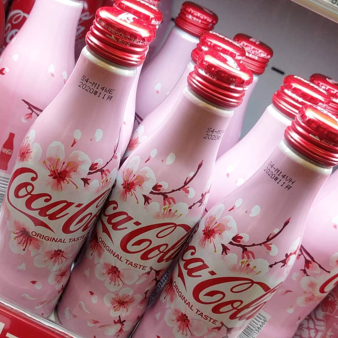 越中睦士さんのインスタグラム写真 - (越中睦士Instagram)「そんな季節に 桜🌸 #コカコーラ #桜」2月17日 14時10分 - makotokoshinaka