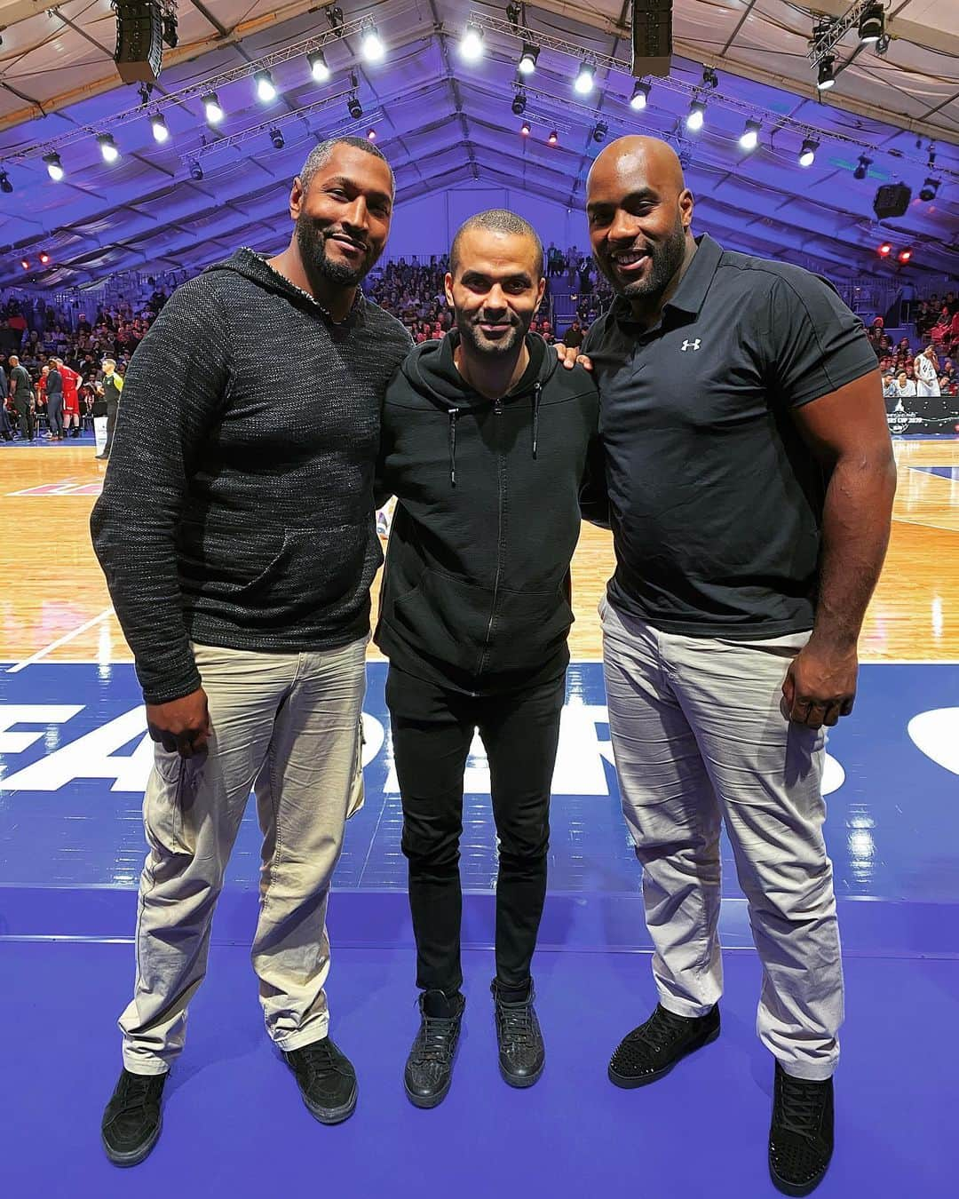 トニー・パーカーさんのインスタグラム写真 - (トニー・パーカーInstagram)「Première Leader’s Cup pour moi, super expérience ✨Félicitations à la @jdadijonbasket et plus particulièrement à Thierry Degorce et Jean Louis Borg pour cette victoire🏆」2月17日 5時21分 - _tonyparker09