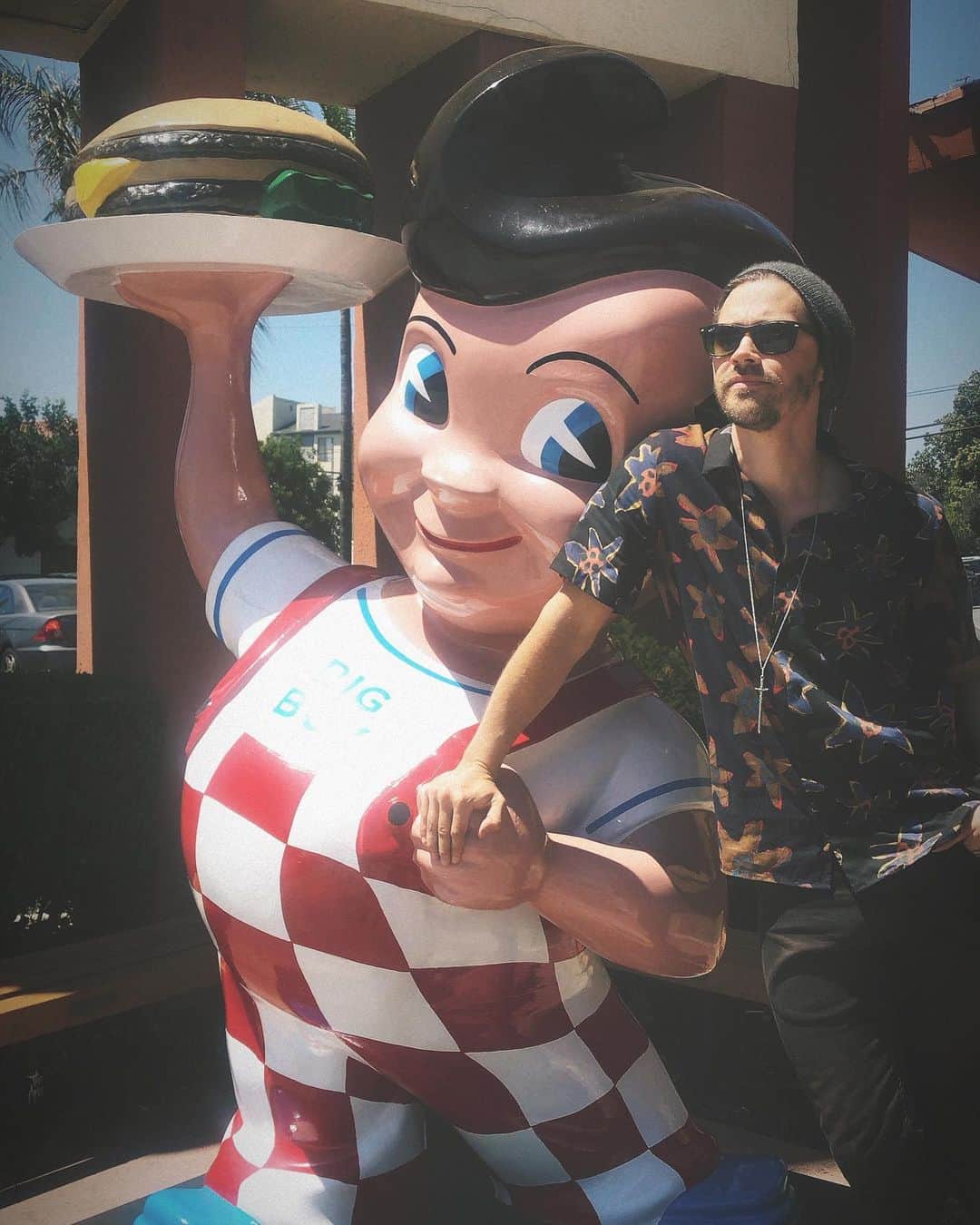 のインスタグラム：「Missing LA today. Sometimes you just wanna be at home.」