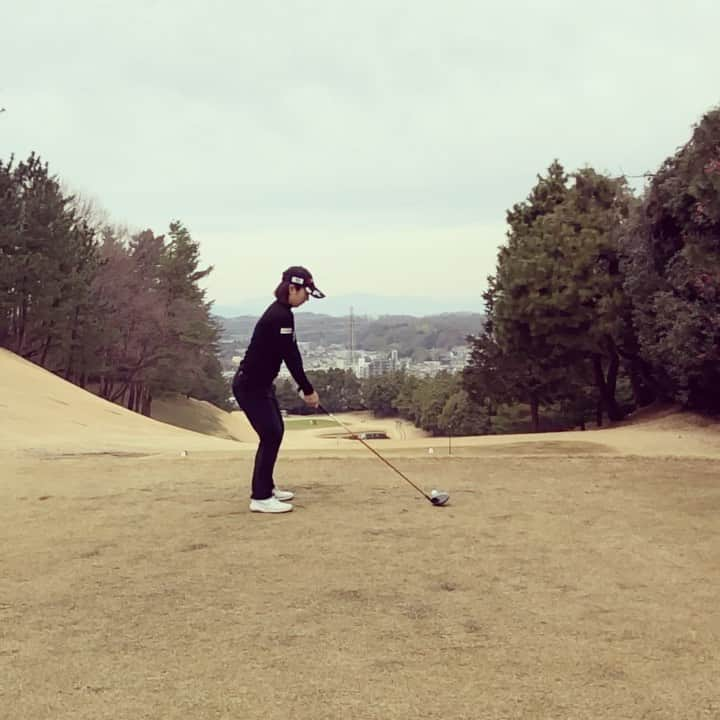 笠りつ子のインスタグラム：「golf  slow motion📽  change &challenge nanoda!!! mada.mada,  Have a good day💕  日本にいるのに、英語てw」