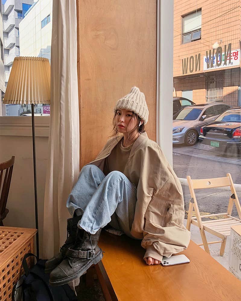 Chuuのインスタグラム：「오늘도 화이팅! cheers today too!🤎」