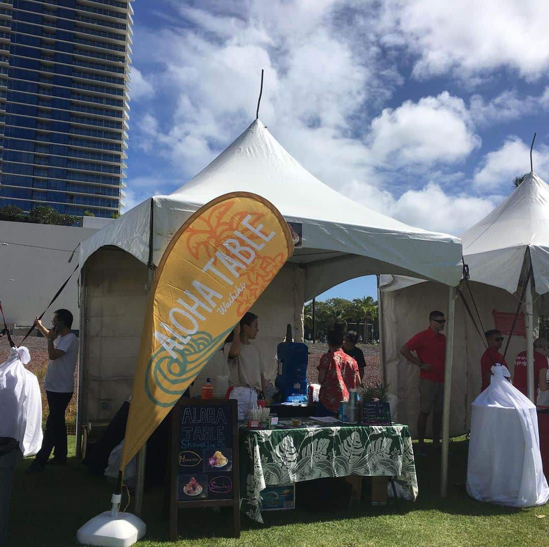 のインスタグラム：「Ukulele Picnic 2020 #ukulelepicnic #hawaiianshavedice #victoriawardpark #ウクレレピクニック #シェイブアイス」