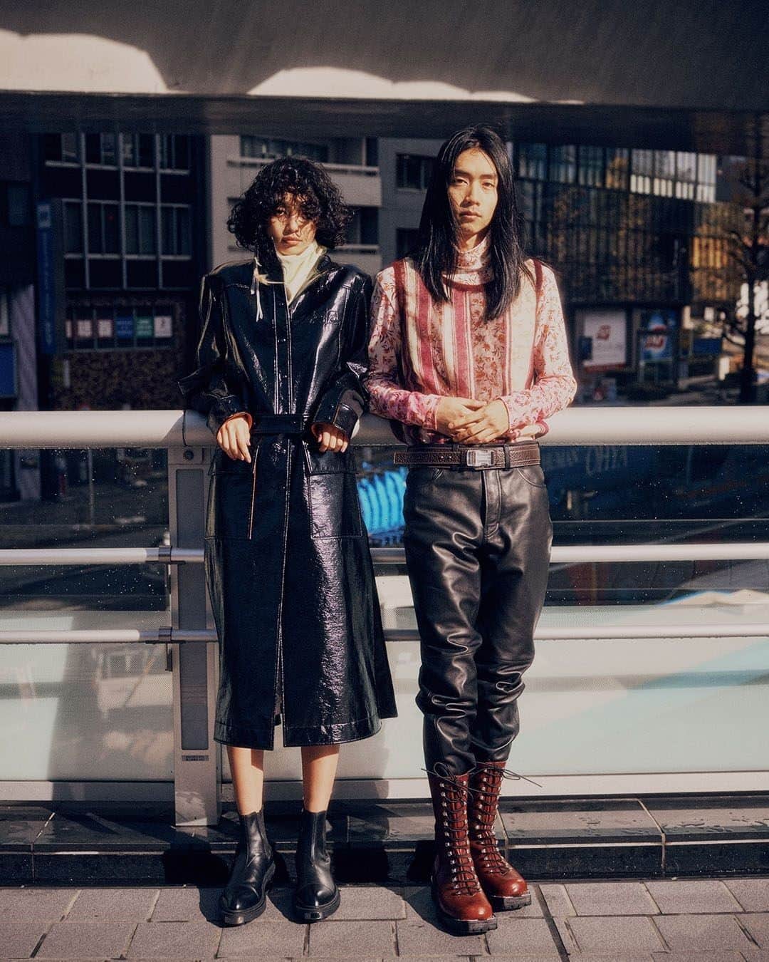 NYLON JAPANさんのインスタグラム写真 - (NYLON JAPANInstagram)「都会での着こなしに、ブラックレザーのアイテムが人気を集めている。ハードなブラックレザーを、いかにエレガントに取り入れるかがポイント。ロングコートをウエストマークしてドレス風に着こなして、花柄やストライプを合わせて上品な印象に。  march issue Encounter Shibuya  model @aria_polkey @holyspiritkai  ARIA coat @courreges scaf,earring @acnestudios boots @eytys  KAI vest,top,belt,pants @acnestudios boots @johnlawrencesullivan_official  #nylonjapan #nylonjp #marchissue #encountershibuya #fashion #beauty #culture #music #shibuya #caelumjp」2月17日 12時00分 - nylonjapan