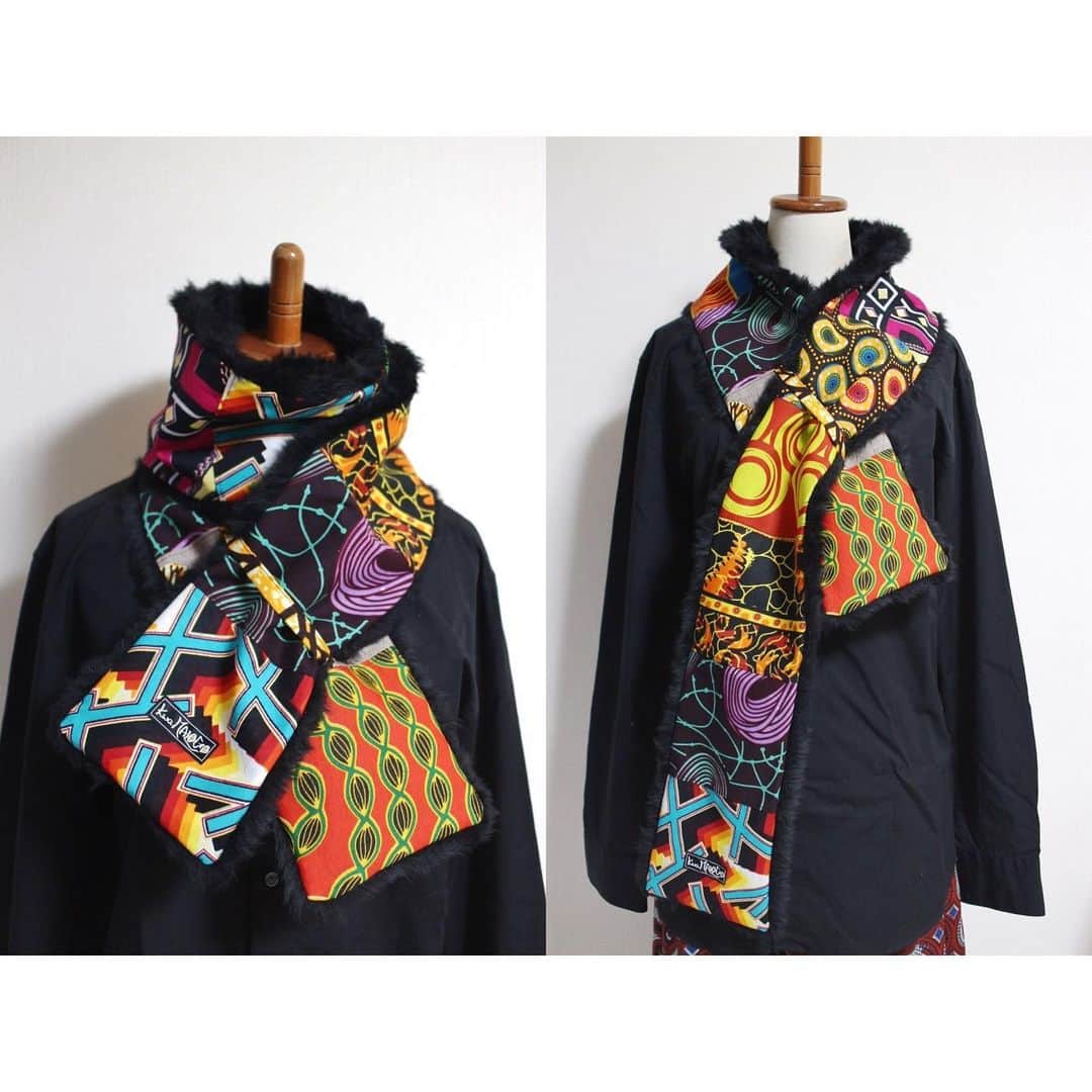 kwa MALOGOさんのインスタグラム写真 - (kwa MALOGOInstagram)「【Colorful scarf 🧣 】 .  数年前に試作で作った "パッチワークマフラー" 。 .  改良してふわふわが潰れずより暖かいマフラーが完成☆ (暖冬しかもこの時期に⁈は言わないで) .  #アフリカ布 のパッチワークに#フェイクファー を合わせました。 .  落ち着きのあるシンプルファッションに合わせたらかっこいいし、柄柄なので実は結構どんな色味にも合わせやすいです💐 .  ウェブショップに4点追加したのでぜひ一度ご覧下さい😊 .  #パッチワーク  #色気違い #柄物  #カラフル  #マフラー  #キテンゲ #アフリカンプリント  #千里山 #緑地公園 #アフリカ雑貨  #イロのある生活  #kwamalogo  #colorfulfashion #africanprint #kitenge #ankarastyles #africancasual #africanfashion #colorfullife」2月17日 12時04分 - kwamalogo