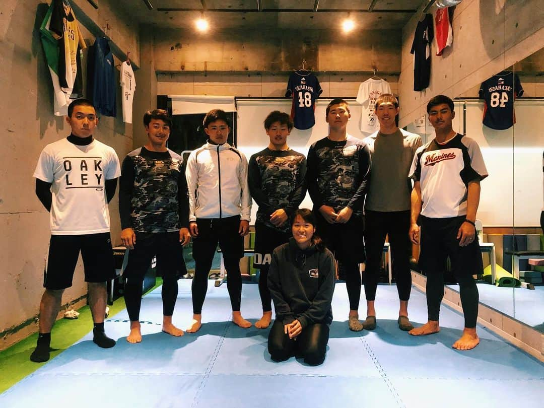 田代凪沙のインスタグラム：「@rakuness @waka82rakuness  #ラクネス #トレーニング #training」