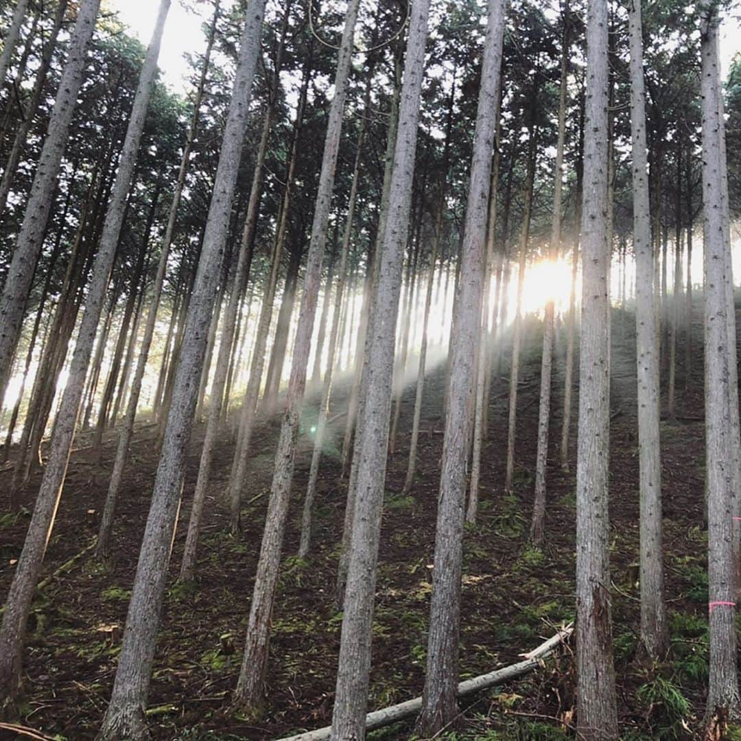 久間田琳加さんのインスタグラム写真 - (久間田琳加Instagram)「テレビのお知らせです📺 2/19 22:00から放送の、 『BACK TO SCHOOL ！』に出演させて頂きます！ 高校を卒業したのはまだ1年前ですが、4日間京都にある北桑田高校で、もう一度高校生してきました🏫 ずっと東京にいたら味わうことのなかった景色や体験をしながら、クラスのみんなと4日間過ごしました。 かなり学生時代の自分に戻っていると思うので、放送されるの少しドキドキしてます笑 他にもオフショットをたくさん載せたいのですが、放送されてからにしますね☺️ ぜひご覧ください！ #フジテレビ #北桑田高校 #backtoschool」2月17日 22時53分 - rinka_kumada0223