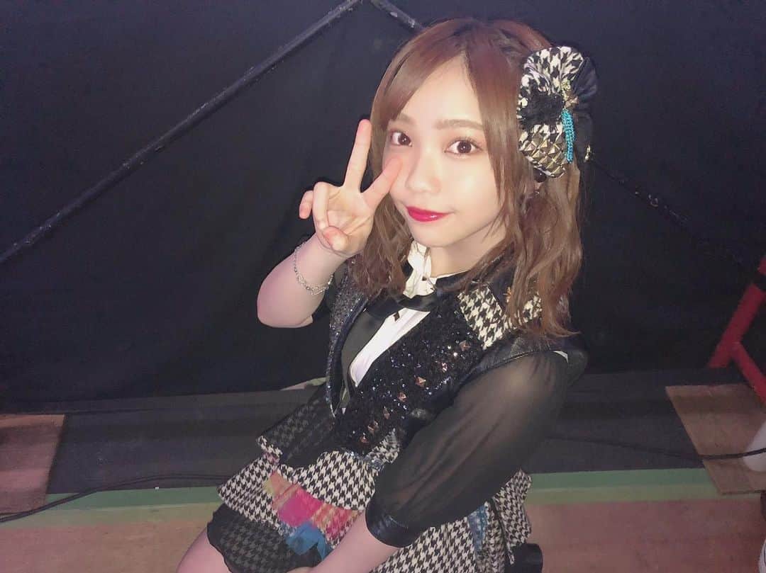 仲村和泉のインスタグラム：「やっぱアイドル好きだな〜。 ステージが好きだな〜って改めて思ったコンサートでした☺︎ . #idol #アイドル #アイドル衣装」