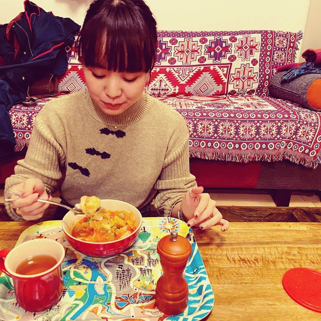 小春さんのインスタグラム写真 - (小春Instagram)「#姉カメラ  姉が作ったトマトスープだよ。」2月17日 22時56分 - suttokodokkoiii