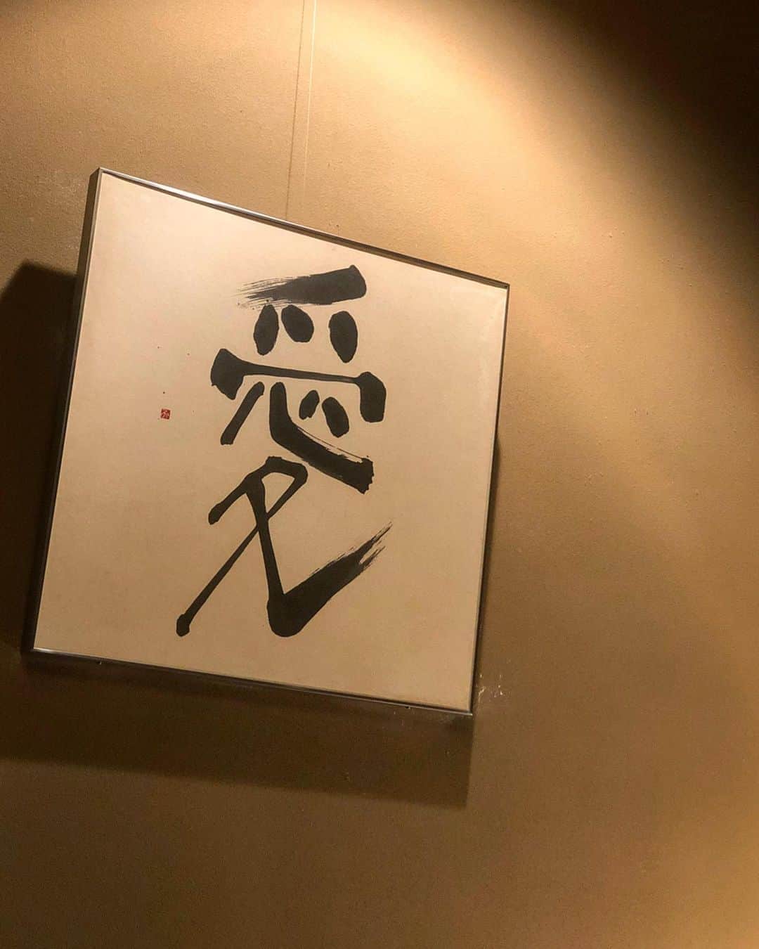 野澤麗花のインスタグラム：「26歳になりました。 おめでとう言ってくれた人たち本当にありがとう🤍 本当に幸せな日でした💐 26歳ははとにかくたくさん笑って過ごします☺︎ これからもよろしくお願いします🌹」