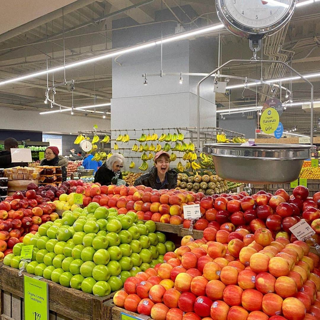 岡田ロビン翔子さんのインスタグラム写真 - (岡田ロビン翔子Instagram)「天国かと思った🍌 #wholefoodsmarket」2月17日 22時59分 - i_am_robin0315