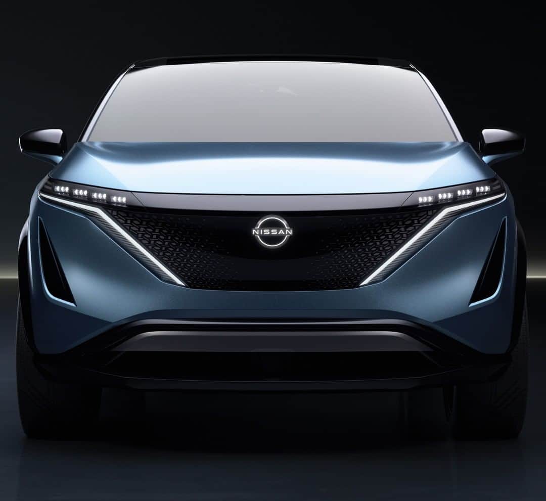 Nissanさんのインスタグラム写真 - (NissanInstagram)「"The exterior strikes a balance between dynamic beauty and ‘tech sharpness,' with proportions that show what's possible with Nissan's 100% electric vehicle platform." Alfonso Albaisa, Nissan's senior vice president of global design. #Nissan #IntelligentMobility #AriyaConcept」2月17日 23時00分 - nissan
