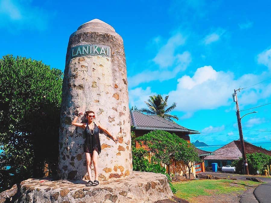 大山恵理乃さんのインスタグラム写真 - (大山恵理乃Instagram)「＊﻿ #ハワイ #オアフ島﻿ #カイルアビーチ﻿ #ラニカイビーチ﻿ ﻿ ﻿ ﻿ カイルアからラニカイまでの道も﻿ ゆっくり穏やかで、﻿ 景色も可愛くてキレイで。﻿ ﻿ ﻿ ﻿ 一日ゆっくりしてみたい。﻿ ﻿ ﻿ そんなビーチ。﻿ 大好きなビーチ。 ﻿ ﻿ ﻿ ﻿ #天国の海 #スピリチュアルビーチ﻿ #hawaii ﻿ ﻿ #ホノルル #ワイキキ　 #waikiki #honolulu #oahu #oahulife  #하와이 #오아후섬 #호놀룰루  #ハワイ観光 #ハワイ旅行 #ハワイ大好き #ハワイ行きたい #ハワイ好き #ハワイ住みたい #lanikaibeach #kailuabeach #jeep」2月17日 23時13分 - erino_ohyama