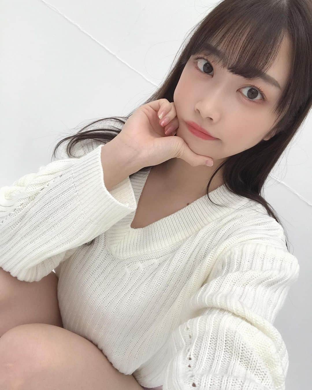 西井綾音のインスタグラム：「. ニット🌸🌸 . . . . . Please follow me 💓💓 . . . . . . . . #西井綾音 #グラビア #ニット #ふともも #コスプレ #コスプレイヤー #インスタグラビア #撮影会モデル  #童貞を殺すニット #くびれ  #cosplay  #cosplaygirl #cosplayer  #idol #animecosplay #kawaii #kawaiigirl  #japanesegirl #model #anime  #lfl #likeforfollow #l4l #角色扮演  #动漫 #코스프레 #性感」