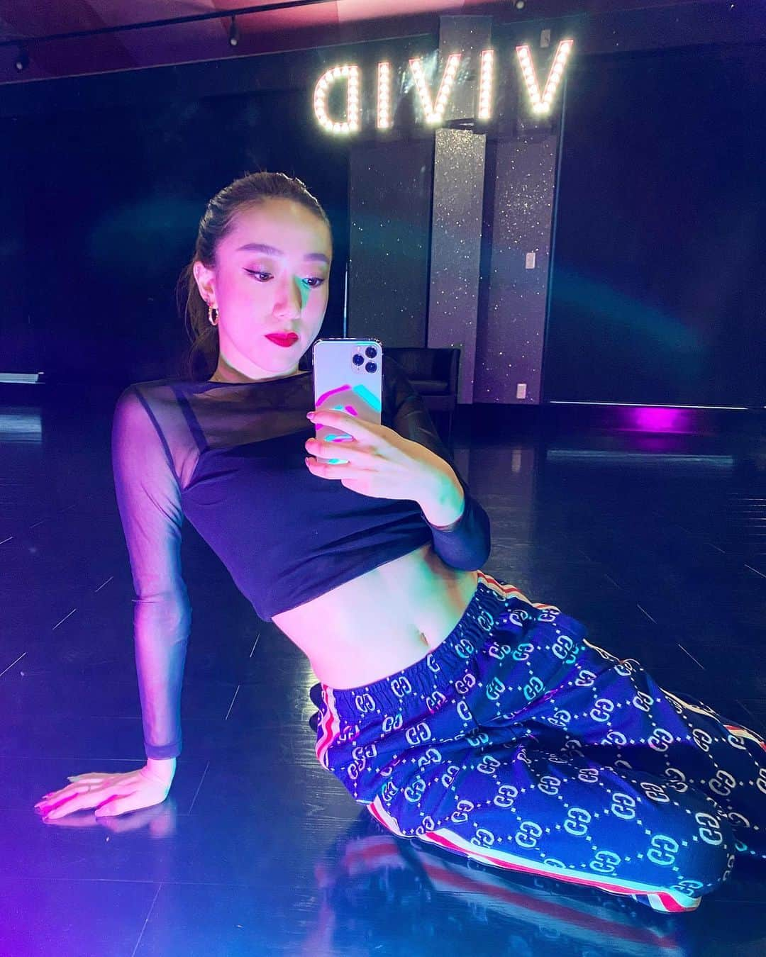 Ruuさんのインスタグラム写真 - (RuuInstagram)「I'll take your questions now.🙋🏼‍♀️🦋💘 #RUUJAPANTOUR 🇯🇵 Workshopついての質問や要望などなどこの投稿でお応えします💕どのchoreoがいいか沢山考えています🤔? みんなやりたいの何かな~？🦋 #ruu #fabuloussisters #dance #choreography #japan #ruujapantour」2月17日 23時18分 - ruufabulous