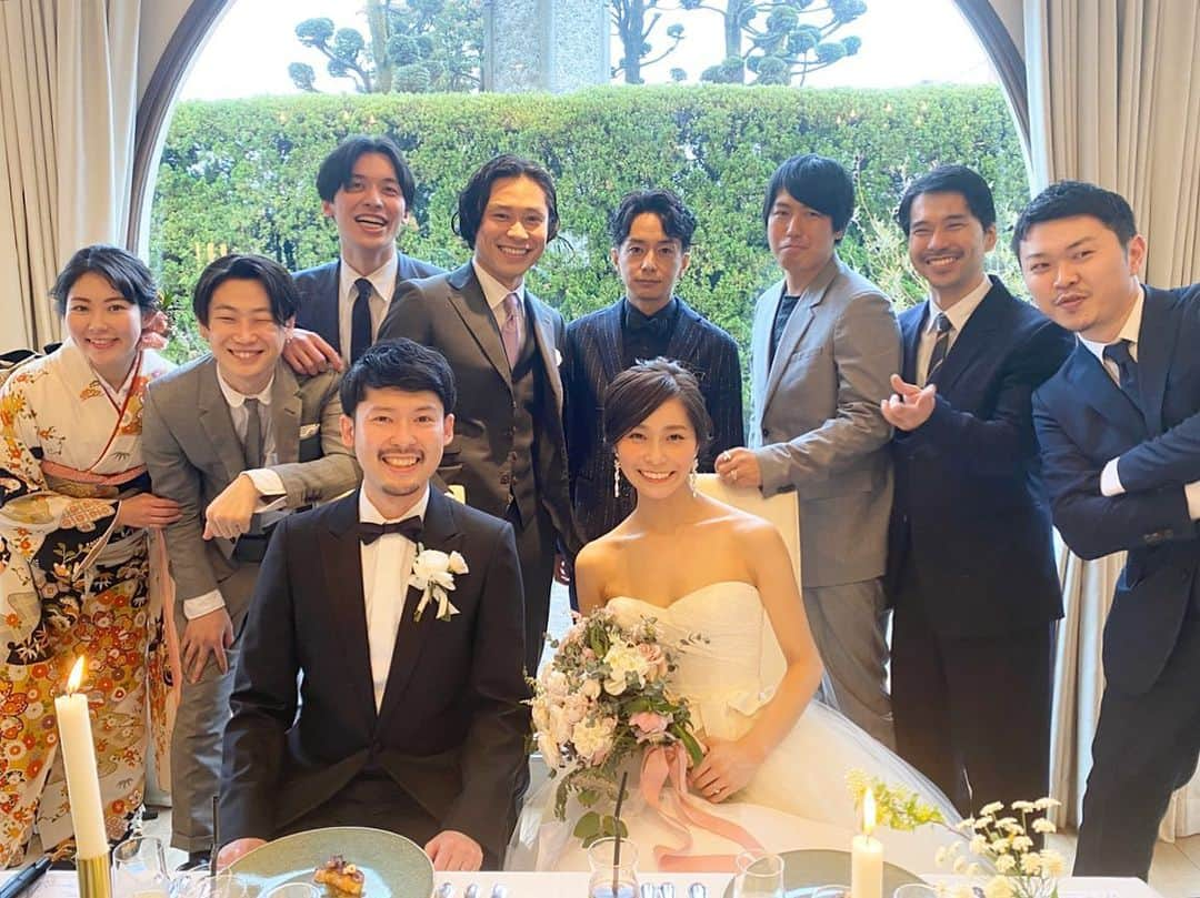 GO AKIMOTOさんのインスタグラム写真 - (GO AKIMOTOInstagram)「Happy Wedding🤵🏻👰🏻💙 DIORのタキシードに、VERA WANGのウエディングドレス素敵だったよ✨👏🏻」2月17日 14時41分 - go_akimoto