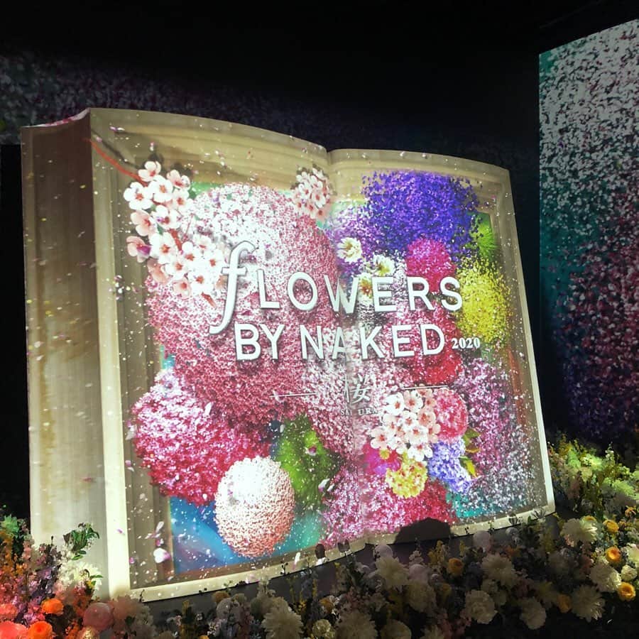まさき沙耶さんのインスタグラム写真 - (まさき沙耶Instagram)「ビフテキ(@yakkodiningpr ) 食べる前に寄った、 flowers by NAKED🌸(@naked_inc ) #naked #flowersbynaked #coredo室町 #kiehls #日本一早いお花見 #おすすめ」2月17日 14時58分 - saya_masaki