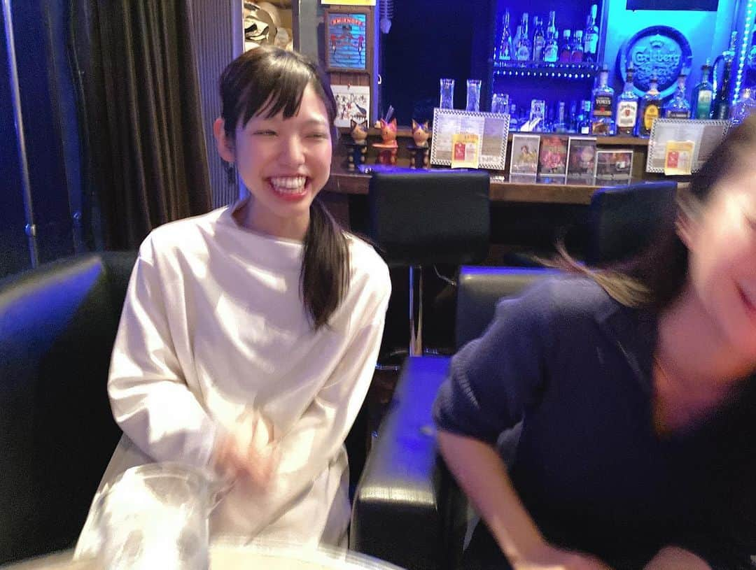 本間愛花さんのインスタグラム写真 - (本間愛花Instagram)「2020.2.15 新潟 Live Bar Mush バレンタインアコースティックライブ🍫 お越しくださった皆様、 ありがとうございました！ たくさんの方にお会いできて とても嬉しかったです🙏🏻💓 そしていずみさんの歌、感動しました。 またぜひご一緒したいです✨ . 次回新潟は、4/24(金)！ バースデーライブ。 ぜひあそびに来てください〜❣️ . #新潟 #ライブ #アコースティック #小澤いずみ #本間愛花」2月17日 14時58分 - aikahonma