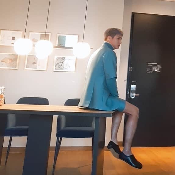 コ・ギョンピョのインスタグラム：「@graziakorea #그라치아 3월호에 인터뷰가 실렸어요. ☺️」