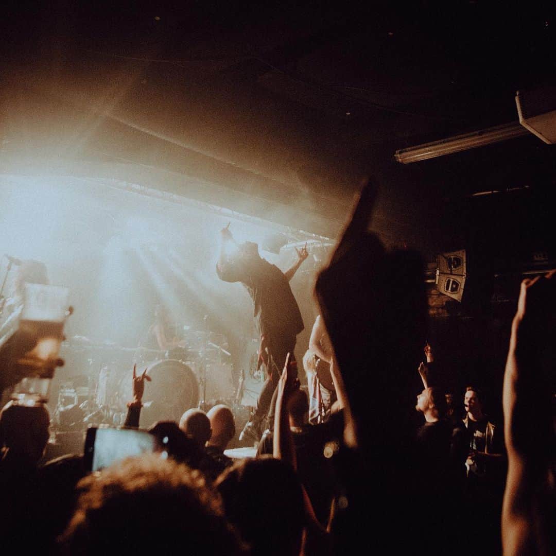 Tatsuya Amanoさんのインスタグラム写真 - (Tatsuya AmanoInstagram)「First time to play in Stockholm, Sweden🇸🇪﻿ Thanks for warm welcome! You guys were wild🔥﻿ ﻿ Next stop is Hamburg, Germany. See you in da pit!﻿ ﻿ 📸 @murrydeaves  #SynchronicityTour2020﻿」2月17日 17時07分 - tatsucrossfaith