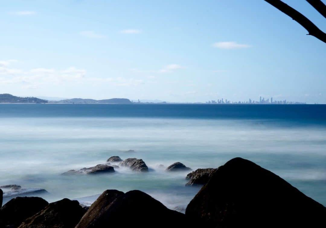 イリース・ケロンド・ナイトさんのインスタグラム写真 - (イリース・ケロンド・ナイトInstagram)「Testing out my ND filter. Shot at 4pm. I used to enjoy waiting for dusk and using long exposures but I guess that is a thing of the past. I kind of feel like I’m cheating... but it’s really just being practical right? It is fact that nothing will ever beat a sunset 🥰. @sonyaustralia @teds_cameras  F/22 iso50 30” 24mm #kellondknightphotography」2月17日 17時20分 - elise_kk8