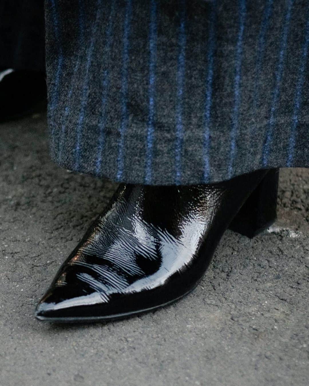 Fashionsnap.comさんのインスタグラム写真 - (Fashionsnap.comInstagram)「【#スナップ_fs】 Name 丹下 花綸  Coat #MARMARI Pants #VivienneWestwood Shoes #FABIORUSCONI  #fashionsnap #fashionsnap_women」2月17日 17時20分 - fashionsnapcom