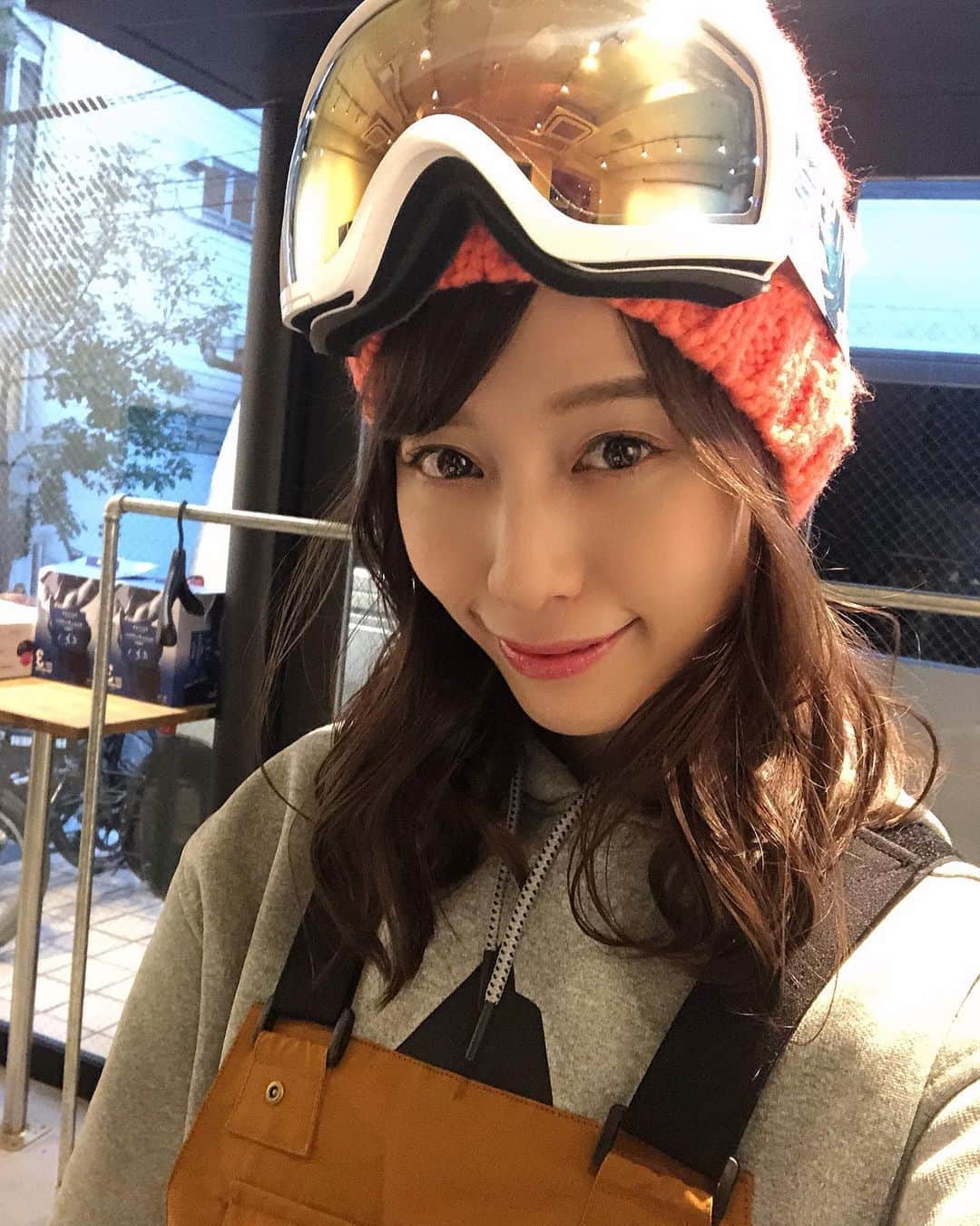綱島恵里香さんのインスタグラム写真 - (綱島恵里香Instagram)「. . スキーウェアが可愛くて⛷💓 . . #スキーウェア」2月17日 17時49分 - tsunashima.erika