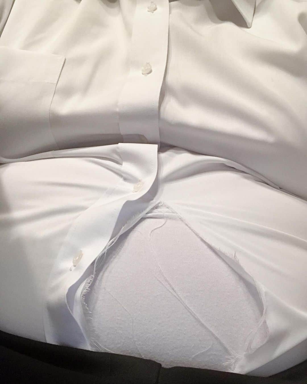 デカキンさんのインスタグラム写真 - (デカキンInstagram)「久しぶりにスーツを着ました！！！ #スーツ男子  #デカキン  #Yシャツ裂ける」2月17日 23時40分 - dekakin