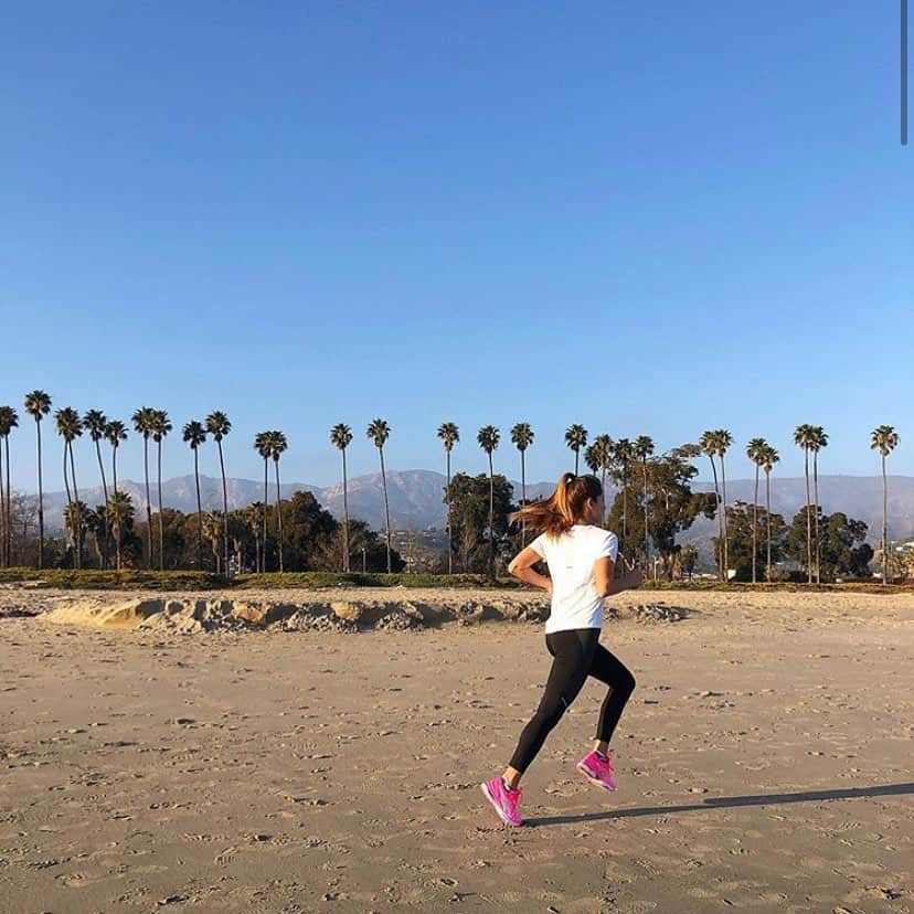 ASICS Americaさんのインスタグラム写真 - (ASICS AmericaInstagram)「@lamarathon is just 20 days away, which means it's time to get those last runs in! Comment below if we will see you at the starting line on March 8th. ⬇️ ⬇️」2月17日 23時40分 - asics