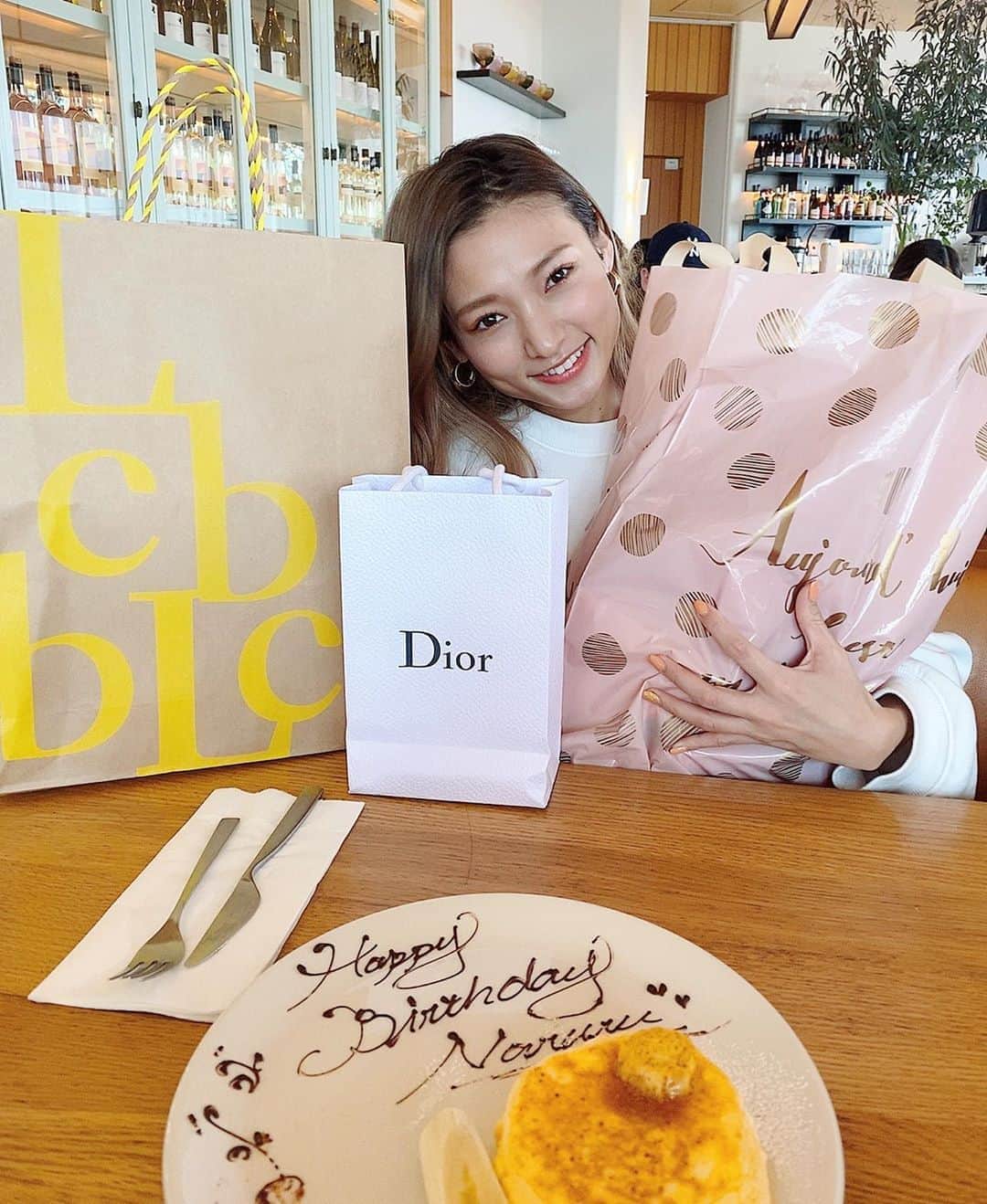 滝口成美のグルメインスタ