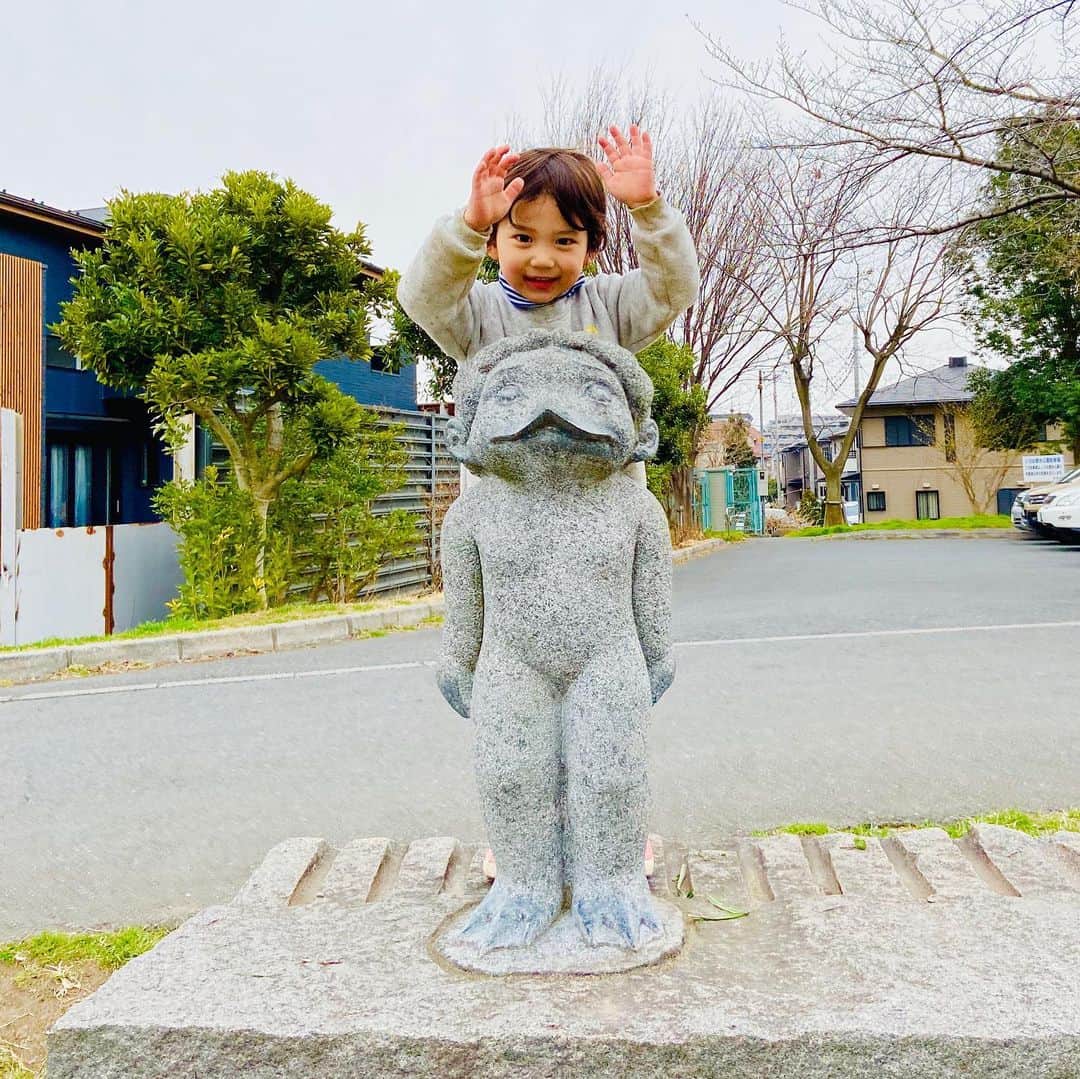 山田みおさんのインスタグラム写真 - (山田みおInstagram)「休日の過ごし方🌸  散歩が好きです☺️💕 ✨子育てし“ながら”お仕事✨ 『産後フリーランス』を目指す 妊活ママ、育休ママのための♡ フリーランスアドバイザー 山田みおのブログ✨ https://ameblo.jp/tomamyp0k0/  #産後フリーランス #フリーランス #フリーランスアドバイザー #ワーママ #ワーキングマザー #フルタイム #産休 #育休 #育休中にしたいこと #3歳男の子 #10ヶ月女の子 #2人育児 #ワンオペ育児 #ワンオペ #育児あるある #貯金 #副業 #転職 #妊活 #産後ダイエット #産後デブ #山田みお」2月17日 18時20分 - 30yamada_zaitaku
