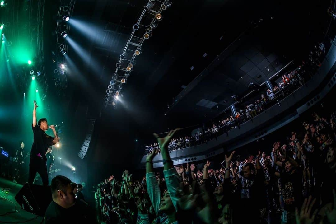 KAI_SHiNEさんのインスタグラム写真 - (KAI_SHiNEInstagram)「0215 HAZIMAZA TOKYO@O-EAST🗼 めっちゃハジけた‼︎ Thanxxx‼︎🙏🙏🙏✨ ﻿ pix by @hayachinphoto  #山嵐 #ハジマザ東京 ﻿ #livehouse #live #life #vibe ﻿ #tour #bandlife #yamaarashi #jp」2月17日 19時09分 - kai_shine134