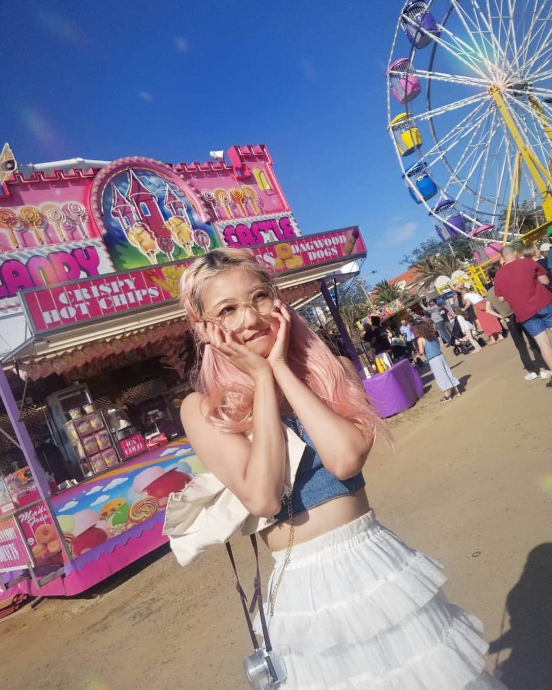 小林レイミさんのインスタグラム写真 - (小林レイミInstagram)「I'm melting 🤤🍭🧁🍼 #kawaii #charge #pinkworld #amusement #park #pinkhair #toomuchfun #harajuku #trip_shot #candyshop #dolllike #travelpost #summervibes #kawaiiチャージ #息できた」2月17日 19時24分 - _reimi._____