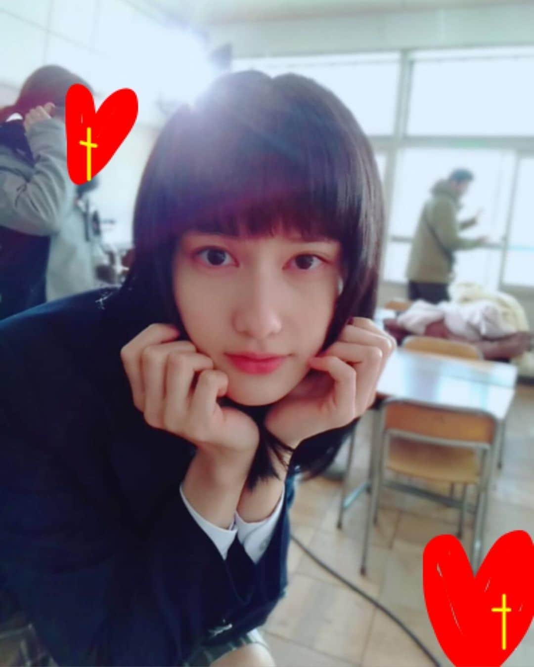 橋本愛さんのインスタグラム写真 橋本愛instagram ぶっ飛ばしたいくらいのポージングをしないとやってらんない気持ちにさせる制服は罪 2枚目は自主規制 2月17日 時04分 Ai Hashimoto
