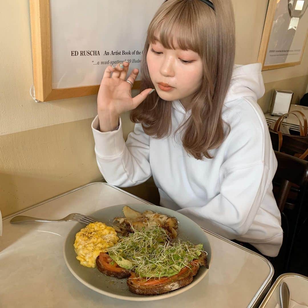 古関れんのグルメインスタ