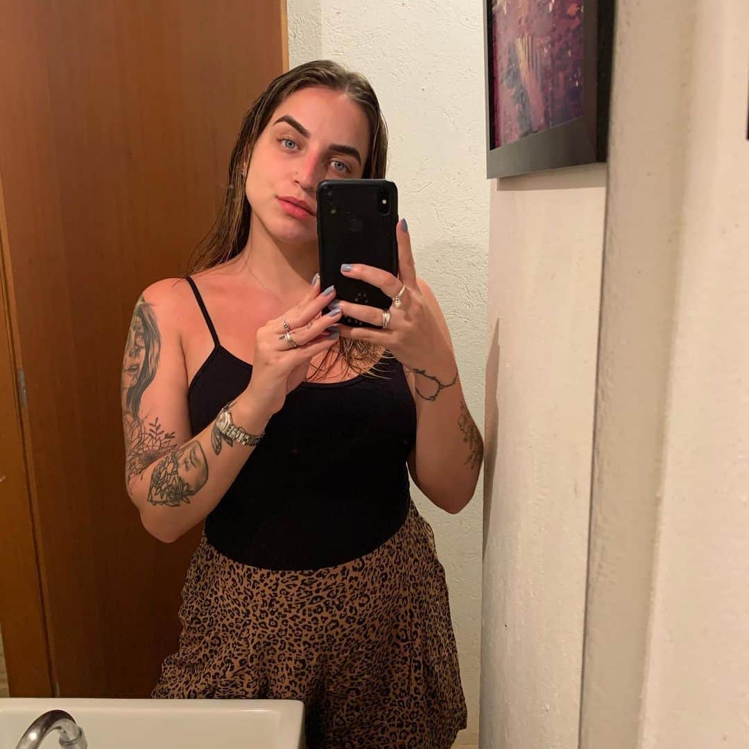 Bruna Unzuetaのインスタグラム：「Oi sumida!!!! 😎」
